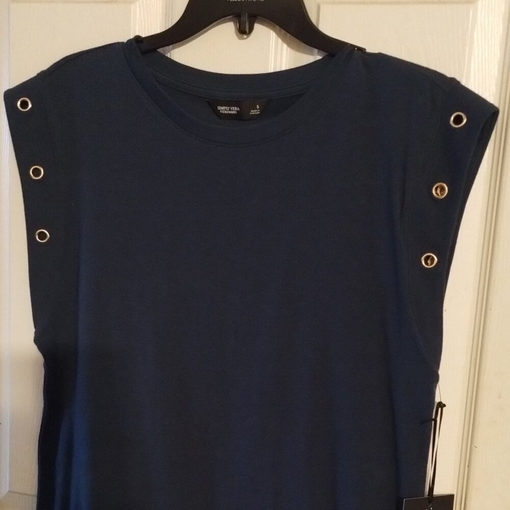 Vera Wang top